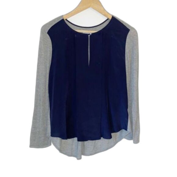 Aritzia Babaton Navy Silk Grey Colorblock long sleeve key hole button Blouse XXS - Picture 1 of 9